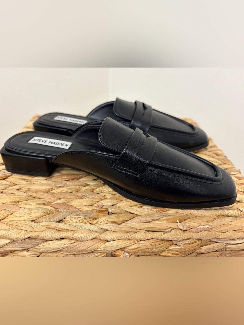 Steve Madden Black Leather Backless Penny Loafers